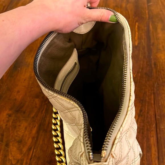 Marc Jacobs Quilted Leather Shoulder Bag - Picture 10 of 12